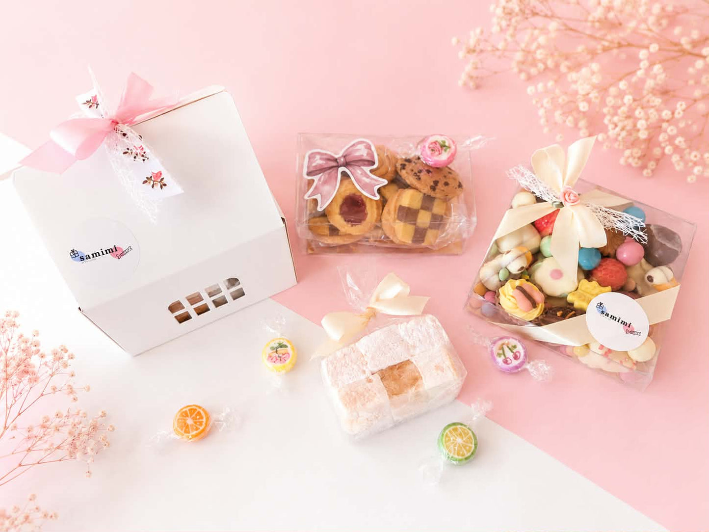 Luxe Moederdag cadeauhuisje - Luxe set met koekjes, spekken, chocolade en snoepjes