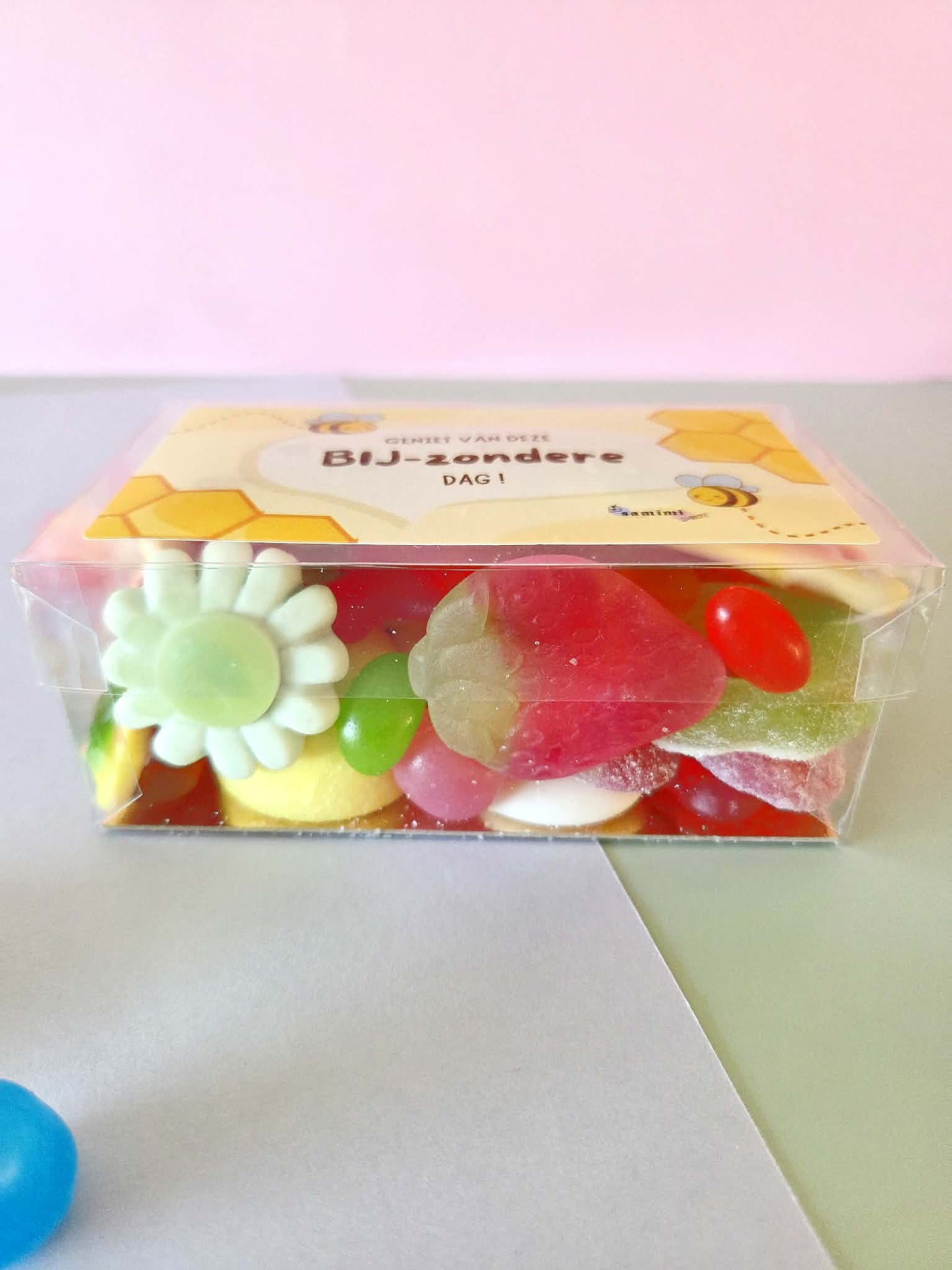 Snoepdoosje 'geniet van deze BIJ-zondere' dag