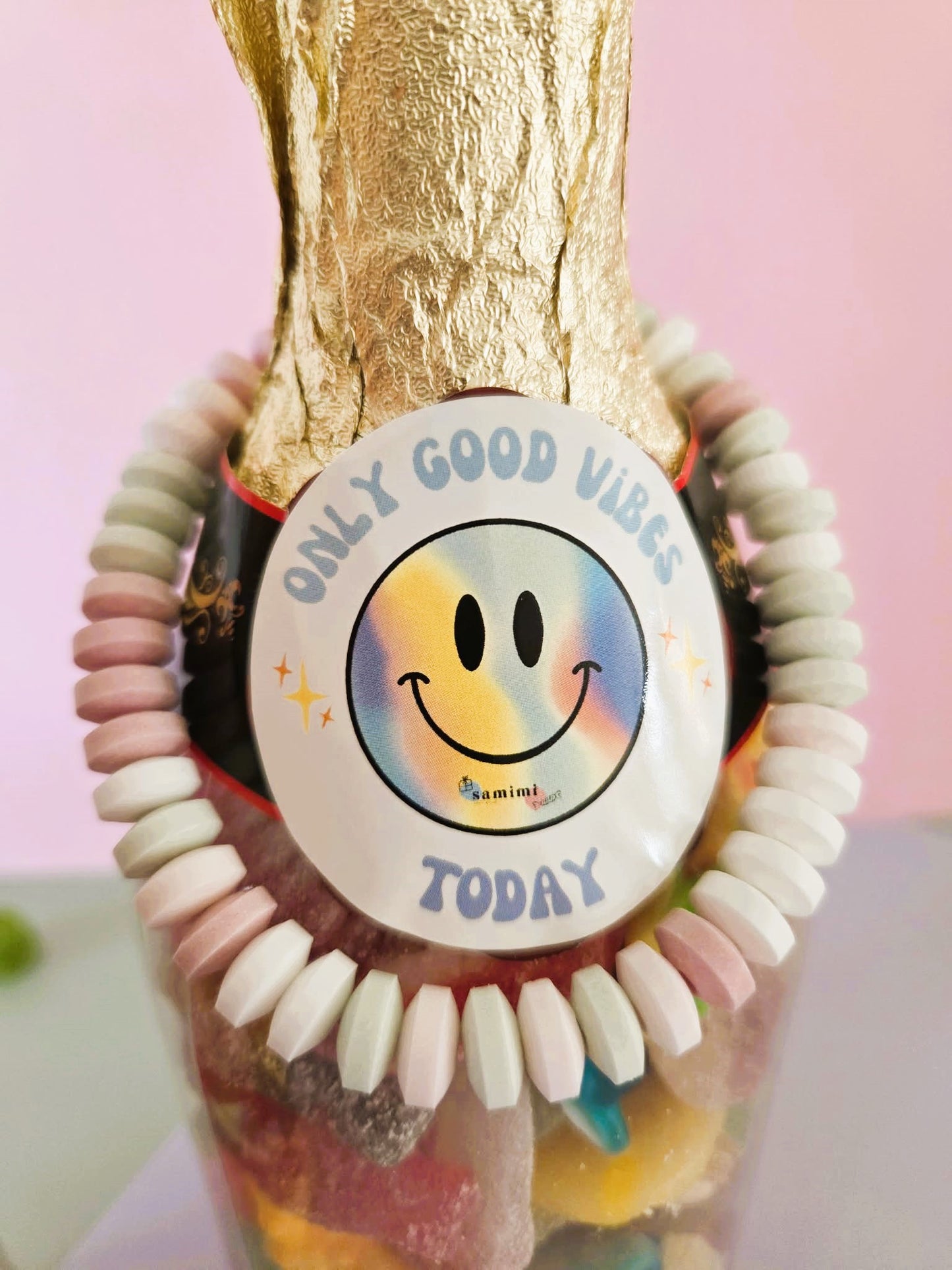 Champagnefles 'only good vibes today'